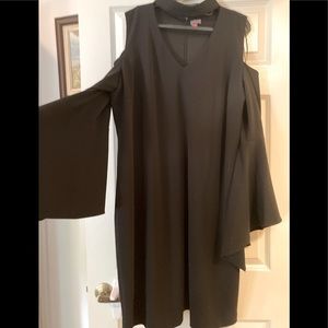 Vince Camuto Bell Sleeve Cold Shoulder Dress